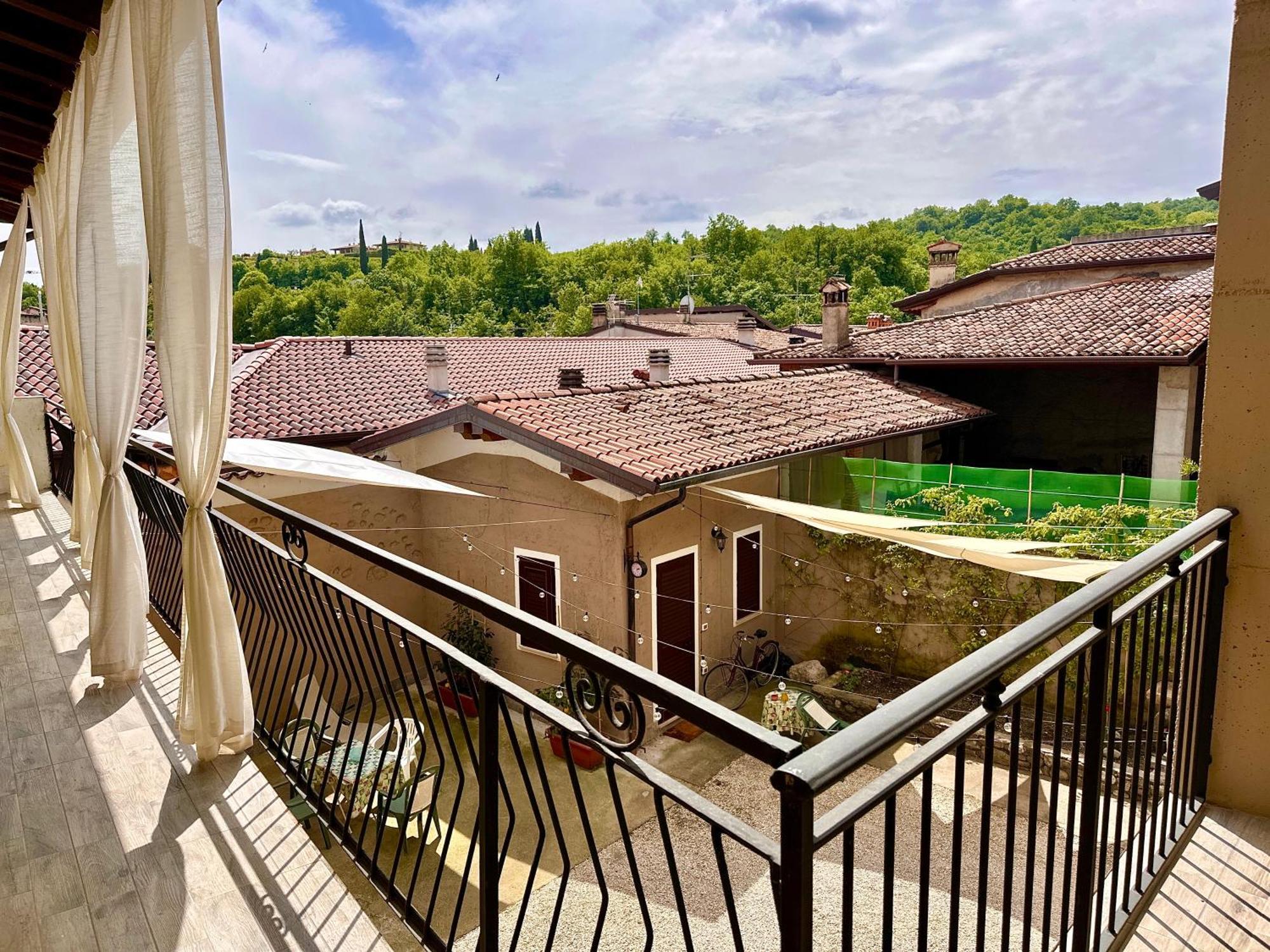 B&B La Corte Puegnago sul Garda Exterior foto